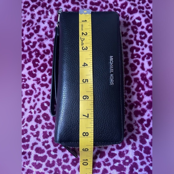 MICHAEL KORS WALLET,Michael Kors Black Pebbled Leather Wallet - Picture 5 of 15